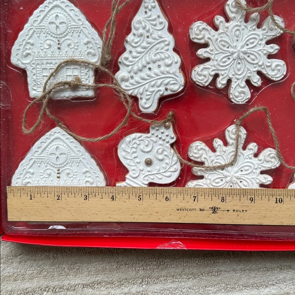 Martha Stewart White Gingerbread Garland 4 Foot Long - Resin Christmas Cookie